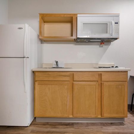 Woodspring Suites Lexington Southeast Екстериор снимка