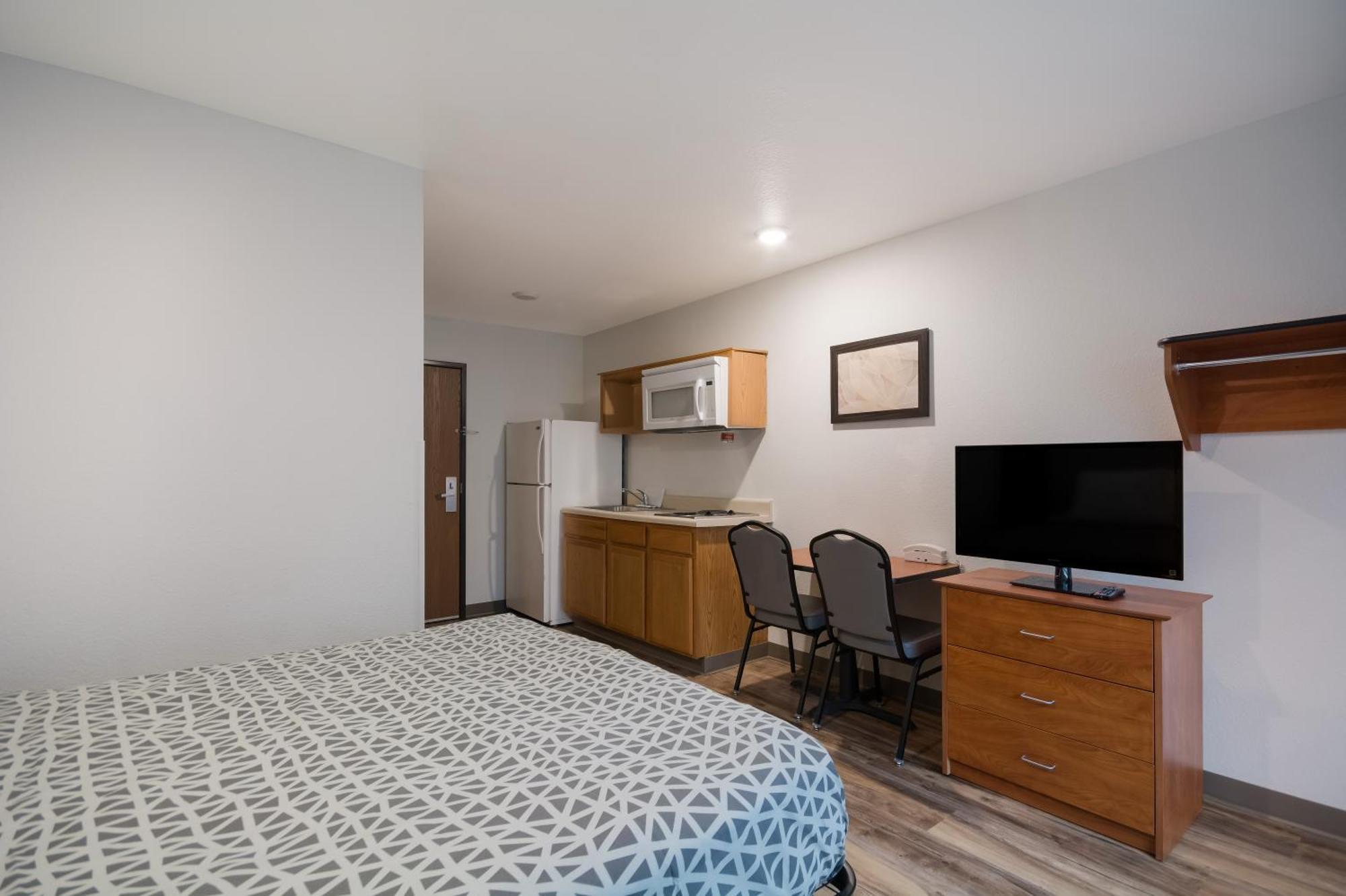 Woodspring Suites Lexington Southeast Екстериор снимка