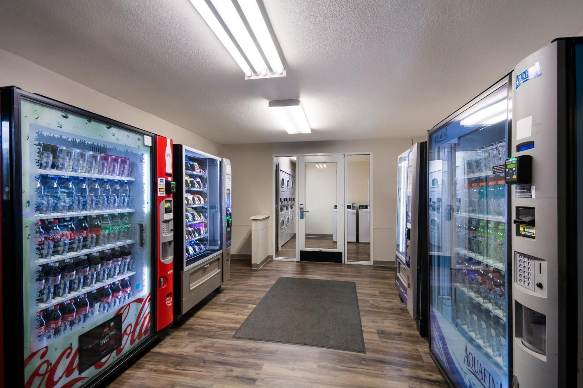 Woodspring Suites Lexington Southeast Екстериор снимка