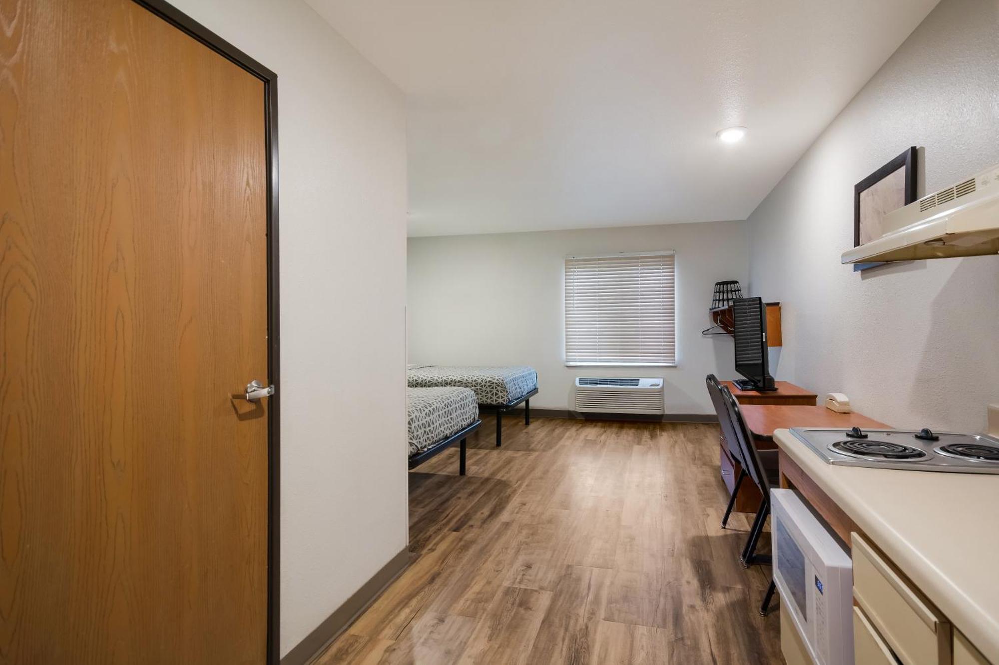 Woodspring Suites Lexington Southeast Екстериор снимка
