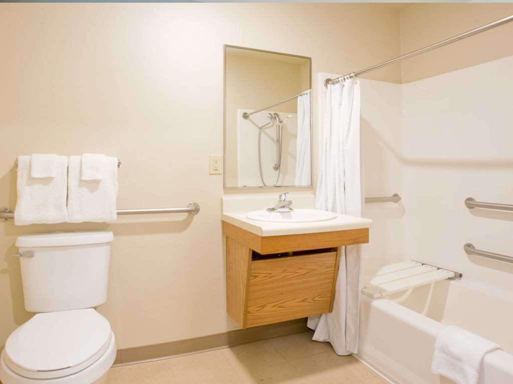 Woodspring Suites Lexington Southeast Стая снимка
