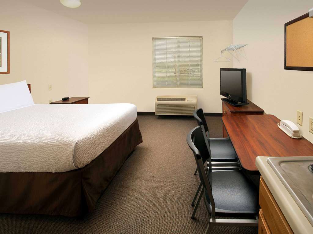 Woodspring Suites Lexington Southeast Стая снимка