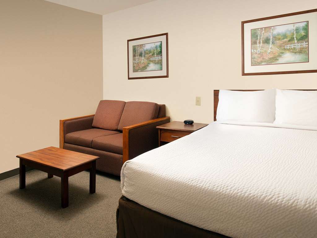 Woodspring Suites Lexington Southeast Стая снимка
